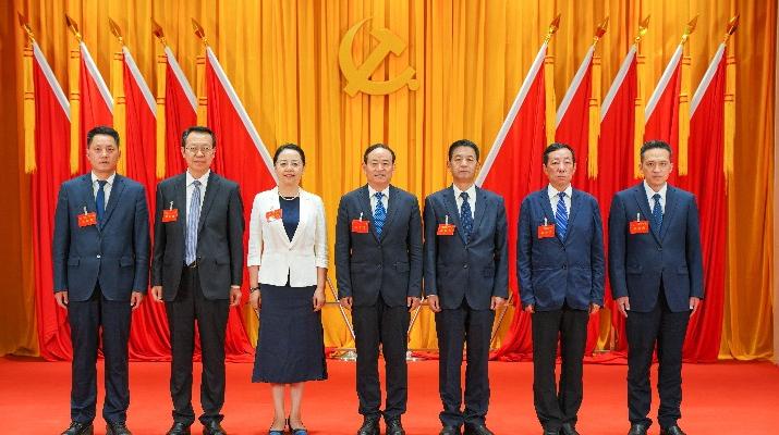 5月27日下午，中国共产党<a href='http://um762xo.dongyvietnam.net'>正规电子游艺网址</a>第一次代表大会胜利闭幕。大会选举产生了中国共产党<a href='http://um762xo.dongyvietnam.net'>正规电子游艺网址</a>第一届“两委”委员。大会以无记名投票方式差额选举产生了<a href='http://um762xo.dongyvietnam.net'>正规电子游艺网址</a>第一届党委委